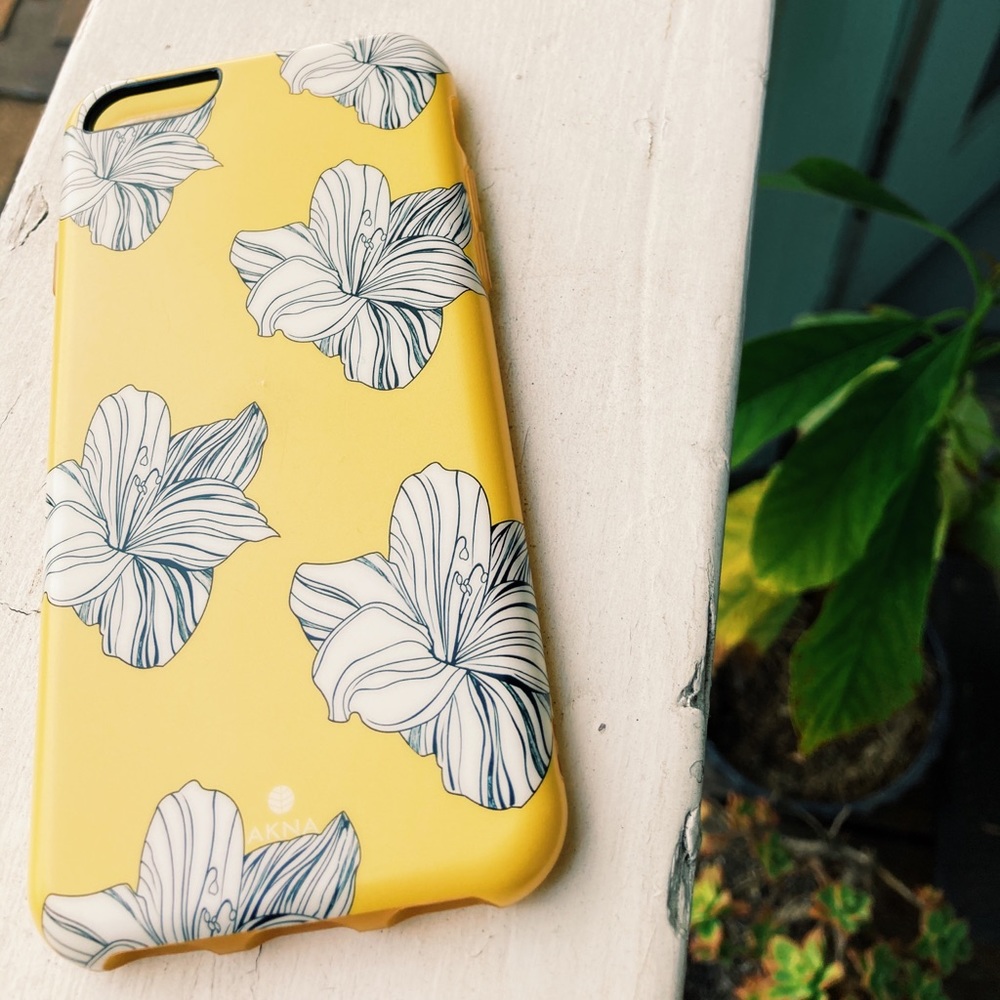 iPhone 6/6s yellow floral case